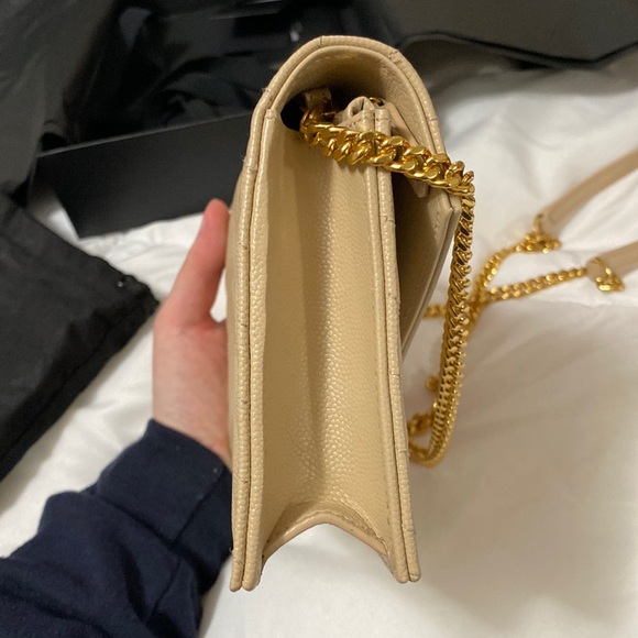 ❌Sold❌Saint Laurent Cassandre Matelasse Envelope LeatherWalletonChain NudePowder - Picture 6 of 16